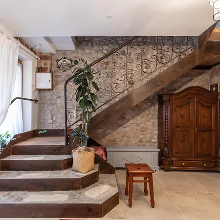 Πανσιόν Gardabeds Adults Only Castelnuovo del Garda