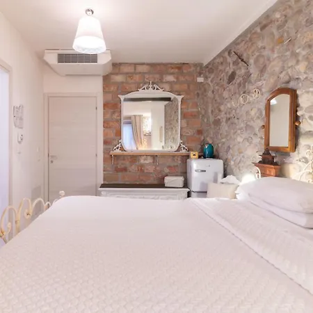 Gardabeds Adults Only 4* Кастельнуово-дель-Гарда