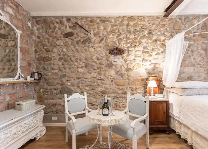 Gardabeds Adults Only 4* Castelnuovo del Garda