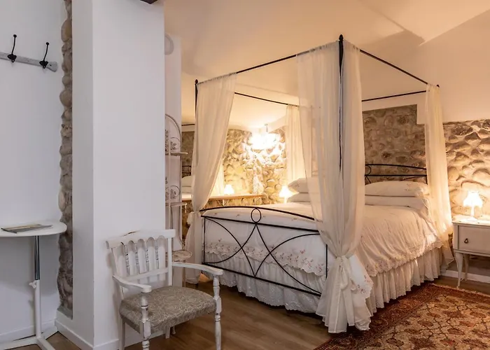 Gardabeds Adults Only كاستلْنْيوفو ديل غارد