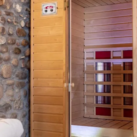 Πανσιόν Gardabeds Adults Only 4*