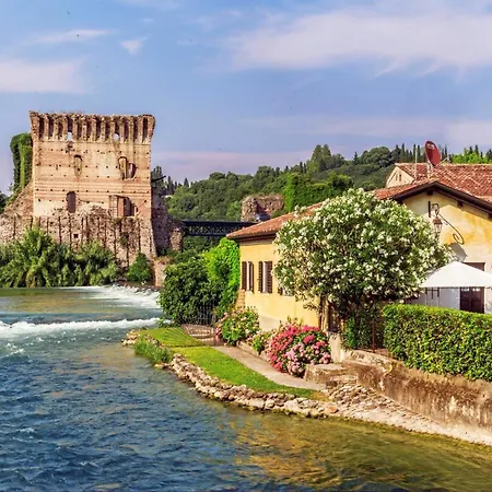 Gardabeds Adults Only 4* Castelnuovo del Garda