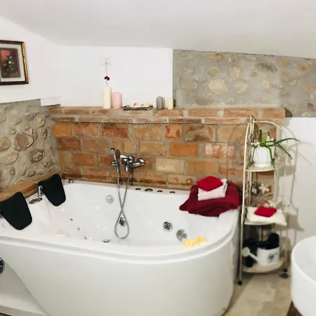 Gardabeds Adults Only Castelnuovo del Garda