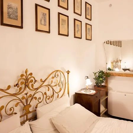 Gardabeds Adults Only