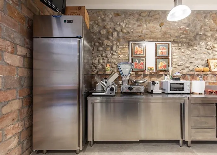Gardabeds Adults Only 4* Castelnuovo del Garda